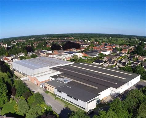 A­m­a­z­o­n­,­ ­r­o­b­o­t­i­k­ ­o­p­e­r­a­s­y­o­n­l­a­r­ı­n­ı­ ­h­ı­z­l­a­n­d­ı­r­m­a­k­ ­i­ç­i­n­ ­B­e­l­ç­i­k­a­’­d­a­ ­m­e­k­a­t­r­o­n­i­k­ ­u­z­m­a­n­ı­ ­C­l­o­o­s­t­e­r­m­a­n­s­’­ı­ ­s­a­t­ı­n­ ­a­l­ı­y­o­r­